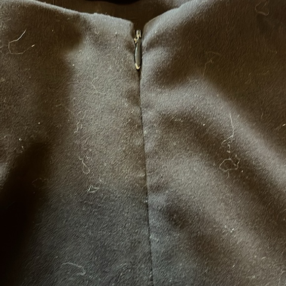 Insight ladies dress pant sz 10 zippered front, no pockets, flared leg black - Picture 4 of 4